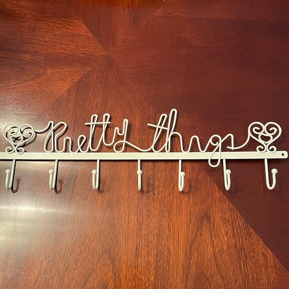 Pretty things wall hanging for accessories - Picture 2 of 8